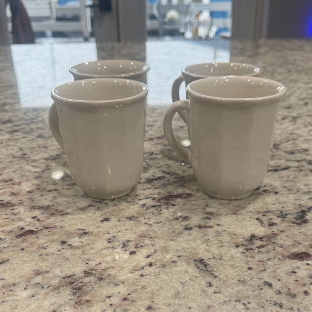 Pfaltzgraff Heritage White Mug Set of Four